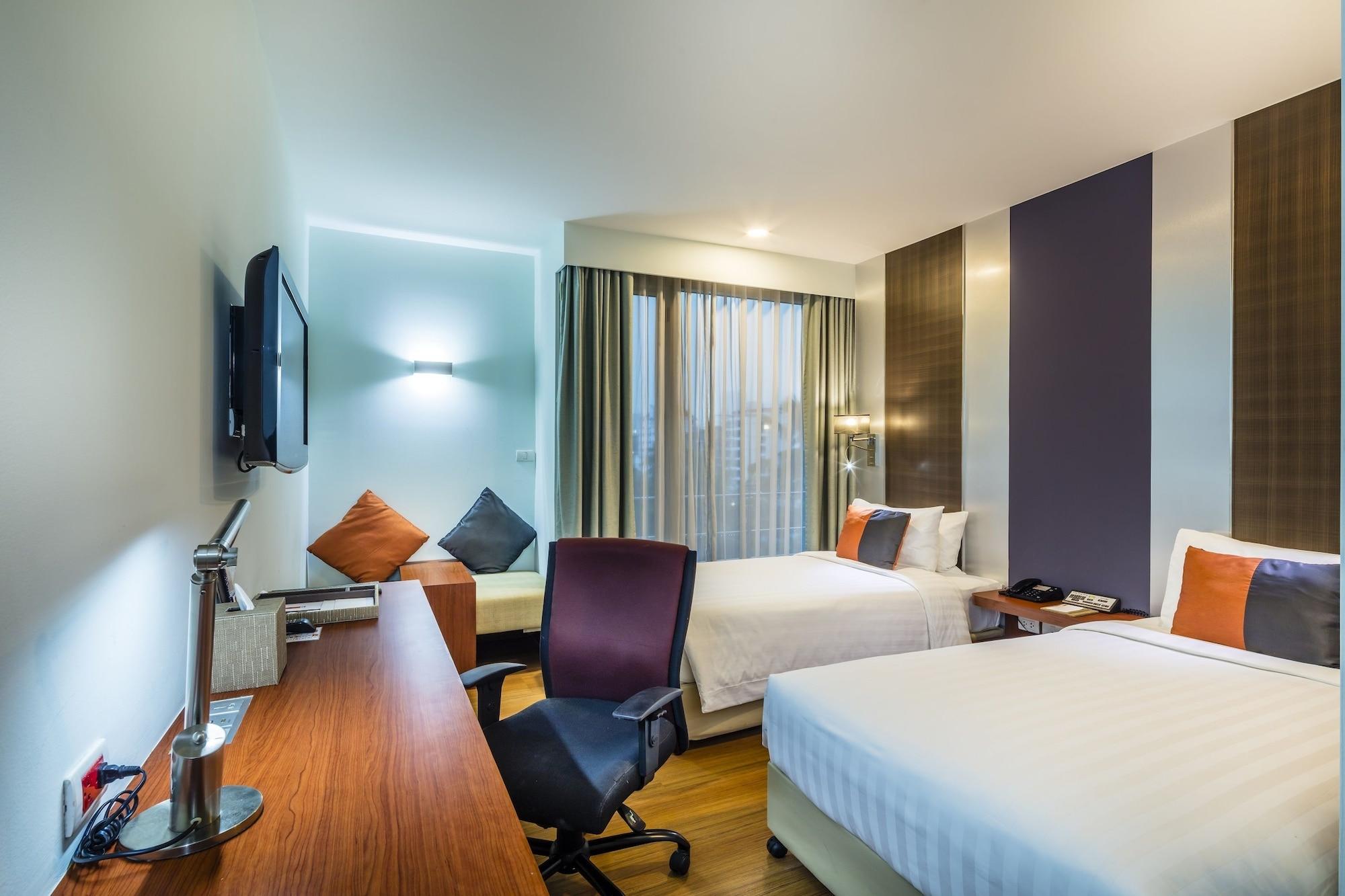 Hotel Solo, Sukhumvit 2, Bangkok - Sha Extra Plus Εξωτερικό φωτογραφία