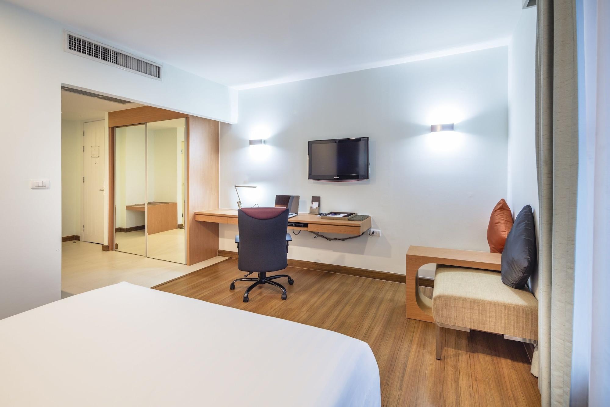 Hotel Solo, Sukhumvit 2, Bangkok - Sha Extra Plus Εξωτερικό φωτογραφία