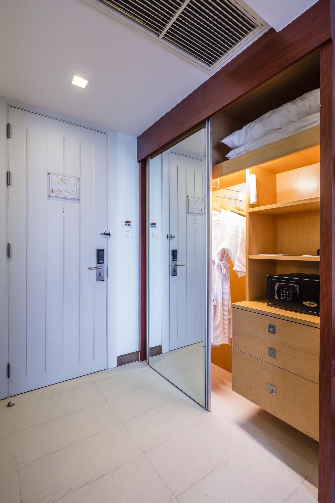 Hotel Solo, Sukhumvit 2, Bangkok - Sha Extra Plus Εξωτερικό φωτογραφία