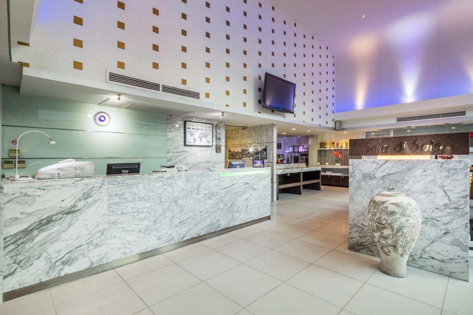 Hotel Solo, Sukhumvit 2, Bangkok - Sha Extra Plus Εξωτερικό φωτογραφία