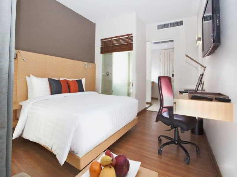 Hotel Solo, Sukhumvit 2, Bangkok - Sha Extra Plus Εξωτερικό φωτογραφία