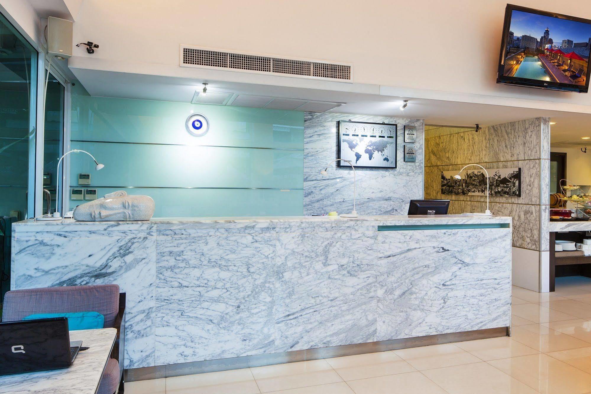 Hotel Solo, Sukhumvit 2, Bangkok - Sha Extra Plus Εξωτερικό φωτογραφία